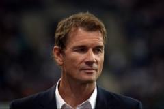 康妮承認與萊曼離婚，魏登費勒出席其春日派對