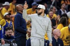 Slater：庫里在G3賽前進行中度訓(xùn)練，邁出回歸第一步