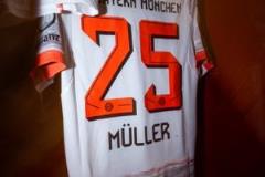 致敬傳奇！拜仁發(fā)布25號(hào)紀(jì)念球衣紀(jì)念穆勒離隊(duì)