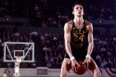 名宿里克-巴里分享端尿盆罰球技巧，米切爾-羅賓遜應(yīng)學(xué)習(xí)這絕技