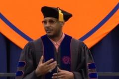 甜瓜鼓勵(lì)后輩：人生需不斷變化，活出精彩