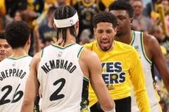 行云流水！步行者半場25次助攻創(chuàng)季后賽歷史新高