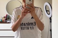 姆巴佩上一次帽子戲法時(shí)，拿著金靴獎(jiǎng)低著頭領(lǐng)了亞軍獎(jiǎng)牌