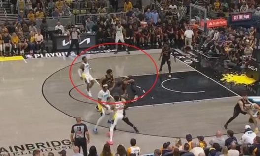 馬瑟林打亨特被推倒吃二級惡犯遭驅(qū)逐，特納亨特均吃T