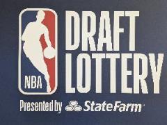 獨行俠CEO揭秘：40年前尼克斯選中尤因的狀元簽背后有何隱情？