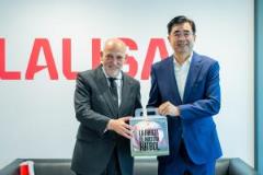 西甲主席特巴斯與中方代表共進(jìn)晚餐，深化中西足球合作交流