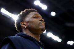 華子第三節(jié)16分爆發(fā)比賽末節(jié)松散 comedic結局