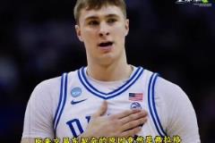 社會(huì)我瓜哥人狠話不多 ，安東尼重返雪城大學(xué)參加畢業(yè)典禮