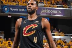 莫布里上半場高效輸出14分4板罰球全中