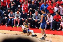 森林狼自媒體：謹(jǐn)慎看待庫(kù)里復(fù)出，避免重演杜蘭特的困境