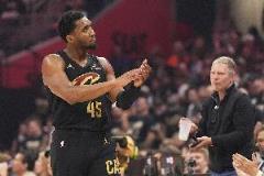 米切爾霸氣回應(yīng)：你們看衰我們？我們一定會(huì)殺回來(lái)！