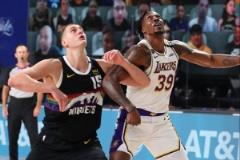 霍華德：防守約基奇需持續(xù)施壓與進(jìn)攻干擾