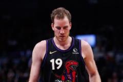 湖人可能因珀?duì)柼貭栁蠢m(xù)約而關(guān)注猛龍