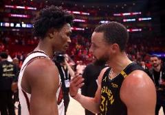 庫里：闖進(jìn)季后賽&贏下首輪值得驕傲，但失望難以避免