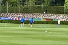 記者：勞塔羅單獨(dú)訓(xùn)練，帕瓦爾、弗拉泰西、姆希塔良有望趕上對藍(lán)鷹