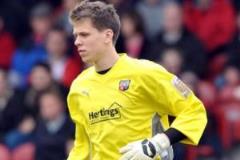 19歲英甲小將！什琴斯尼曾僅用28場當(dāng)選10年間最佳門將