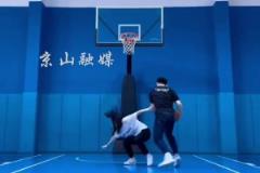 李添榮女友曬游玩照片，非常愜意啊