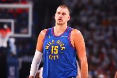 約基奇第七次搶七！前六次場(chǎng)均24+15+7，戰(zhàn)績(jī)4勝2負(fù)