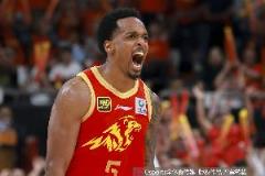 小巴里-布朗半場(chǎng)高效輸出：6中5+三分4中3狂砍19分5助！