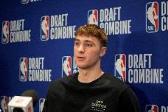 匿名高管：弗拉格有潛力成為優(yōu)秀球員，但上限不及文班與錫安