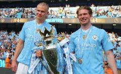 記者：哈蘭德出資5000歐元支持球迷團(tuán)體，制作致敬德布勞內(nèi)的橫幅