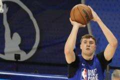 弗拉格：未考慮轉(zhuǎn)會，保持開放心態(tài)