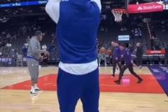 總決賽有可能回明尼蘇達(dá)！近距離欣賞唐斯的投籃訓(xùn)練！