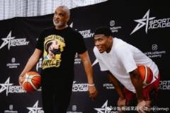 漢迪擔(dān)任八村塁首個日本青少年訓(xùn)練營主帥