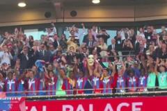 證歷史！水晶宮戰(zhàn)勝曼城，奪得隊史120年來首座頂級賽事冠軍