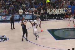 回不去了！一年前的今天獨(dú)行俠逆轉(zhuǎn)雷霆?dú)⑷胛鳑Q