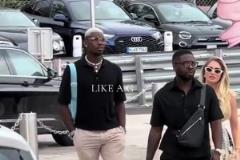 博格巴帶著女友在摩納哥四處閑逛，這是下家還沒找好啊~