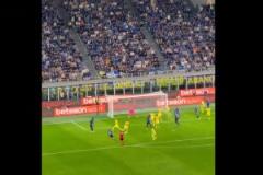 將門虎子！現(xiàn)場(chǎng)直拍C羅兒子在U15決賽中代表葡萄牙梅開二度！