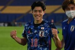 記者：弗賴堡將斥資700萬至800萬歐元簽下日本前鋒鈴木唯人