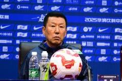 泰山隊?wèi)?yīng)專注提升自身，而非抱怨判罰爭議