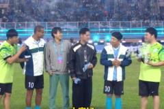 黃渤這次真進(jìn)球啦！現(xiàn)場(chǎng)合不攏嘴：今天晚上好好喝一頓吧