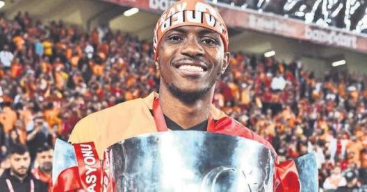 土媒：加拉塔薩雷希望再留奧斯梅恩一年，以歐冠和融資為條件