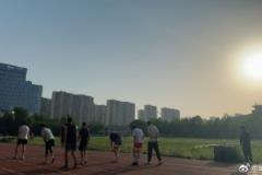 邱彪發(fā)布山東隊(duì)晨練照：520從心開始，攜手共進(jìn)成才之路