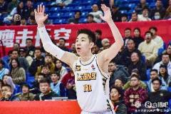 朱俊龍關(guān)鍵三分5中4鎖定勝局，貢獻16分7板2助2斷