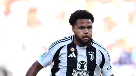 意媒：麥肯尼傷勢輕微僅挫傷，加蒂和庫普梅納斯單獨訓(xùn)練