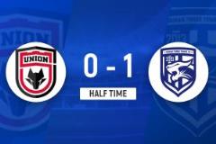 半場(chǎng)-鐘晉寶吊射破門張振陽(yáng)勁射中框 陜西聯(lián)合0-1武漢三鎮(zhèn)