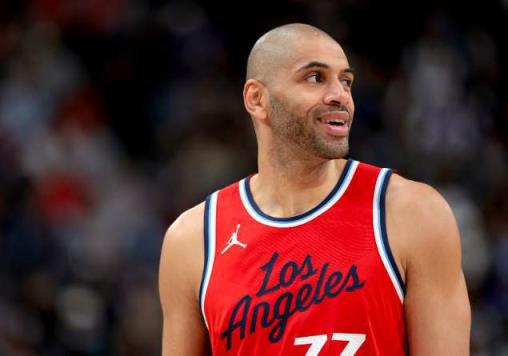 快船三則消息：巴圖姆表態(tài)留隊，西蒙斯出海釣魚，一人或被裁掉