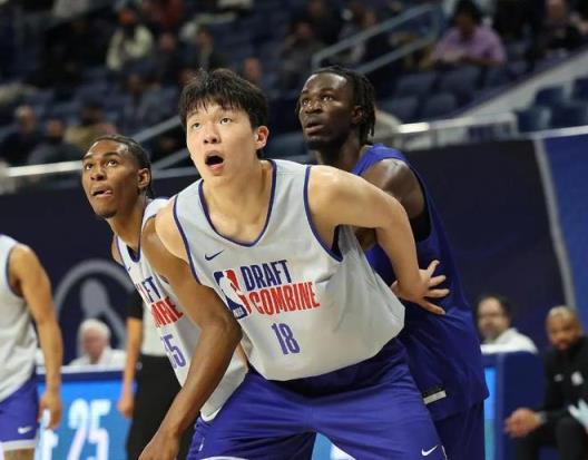 ESPN模擬選秀，楊瀚森第41順位被勇士選中，崔永熙當面鼓勵