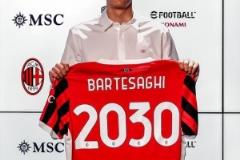 官方：AC米蘭與巴特薩吉、托利亞尼續(xù)約至2030年