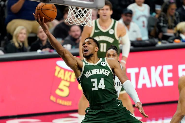 比爾·西蒙斯分析字母哥：西部競(jìng)爭(zhēng)激烈，下賽季留在東部更利于奪冠