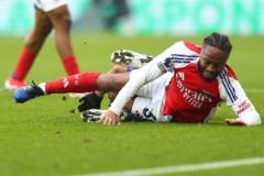 加拉：塔勒布不愿給斯特林機(jī)會，30歲了去富勒姆試試吧