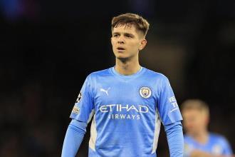 藥廠有意簽下曼城中場麥卡蒂，后續(xù)進展或依新主帥任命而定