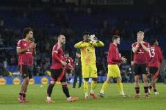 曼聯(lián)14戰(zhàn)9勝5平仍不敗，歐戰(zhàn)賽場(chǎng)表現(xiàn)引關(guān)注