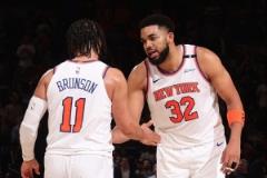 半場對(duì)決！尼克斯與步行者三人得分上雙 布倫森18分居首