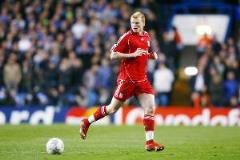 里瑟：被告知離隊時在車?yán)锟蘖耍圆磺宄楹呜惸崽厮惯x擇放棄我