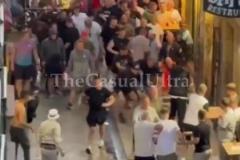 加時賽來了？曼聯(lián)球迷和熱刺球迷在場外大打出手